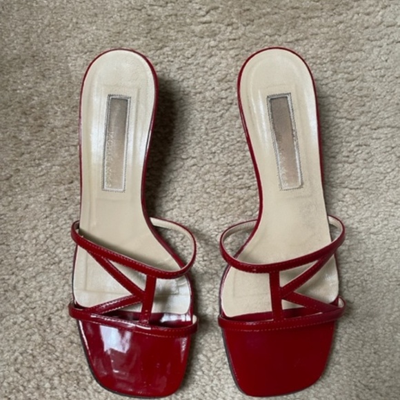 Michael Kors Red Patent Leather Sandals - Picture 1 of 6